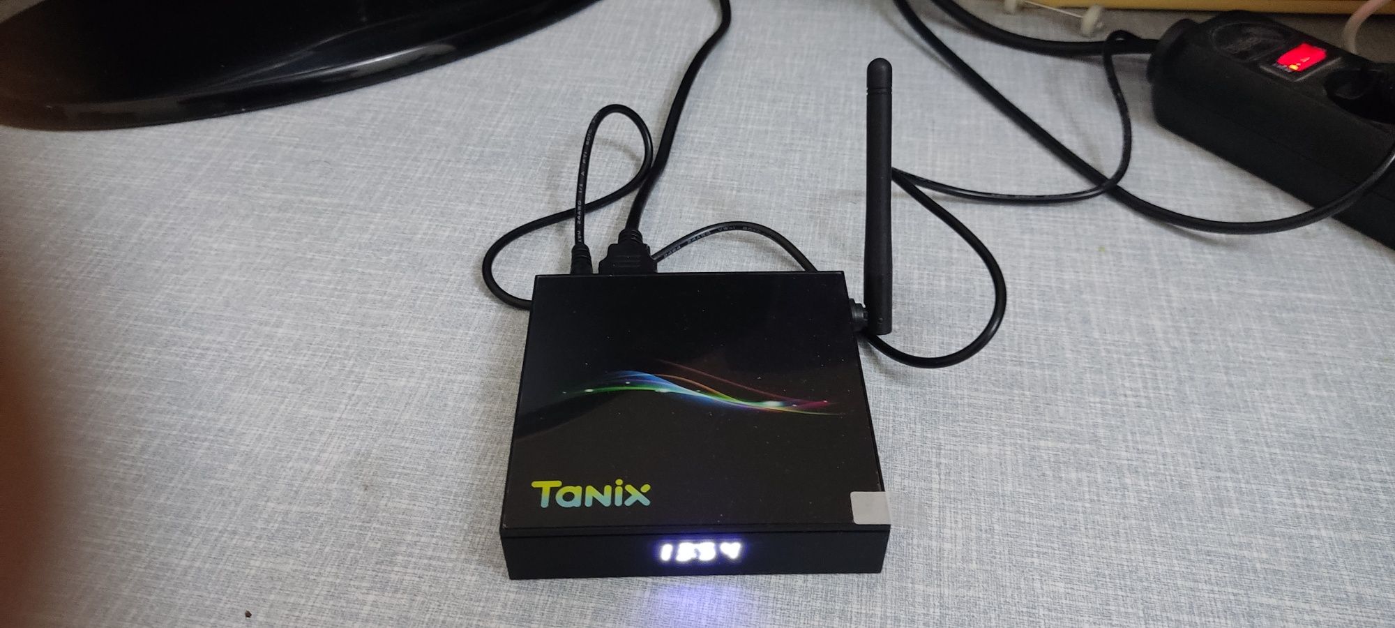 Тв бокс Tanix tx66