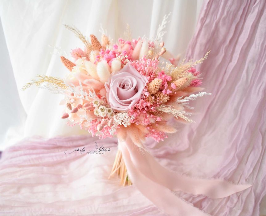 Buchete Mireasa Buchete Nasa Lumanari Cununie Cocarde Bratari Coronite