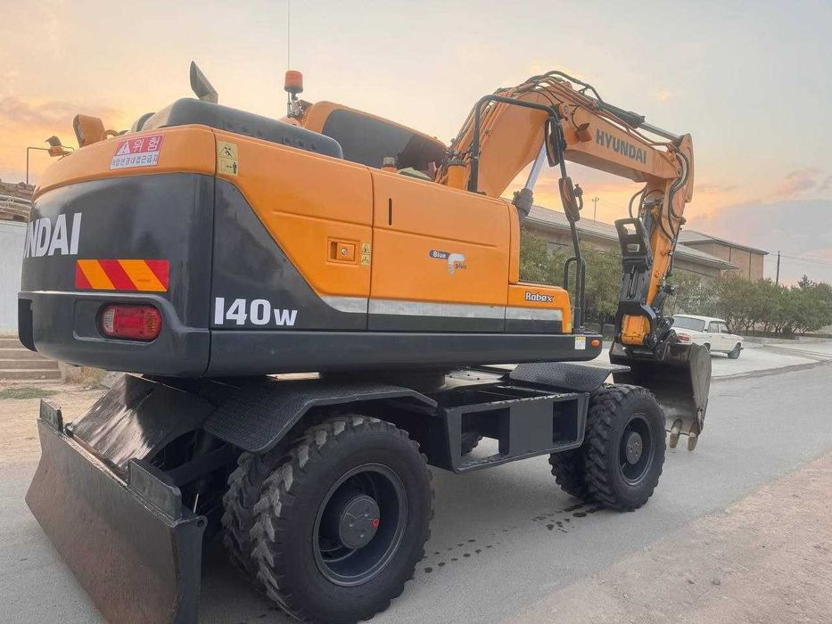 Hyundai 140 Yili 2015