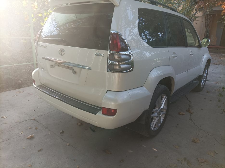 Toyota land cruiser prado 120