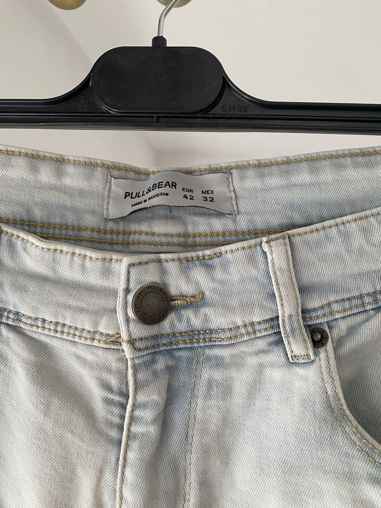 Pantaloni scurti pull&bear