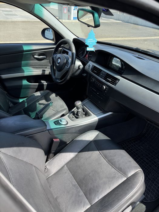 -BMW•e90•320i• 150cp