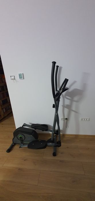 Bicicleta eliptica TUNTURI Cardio Fit C30