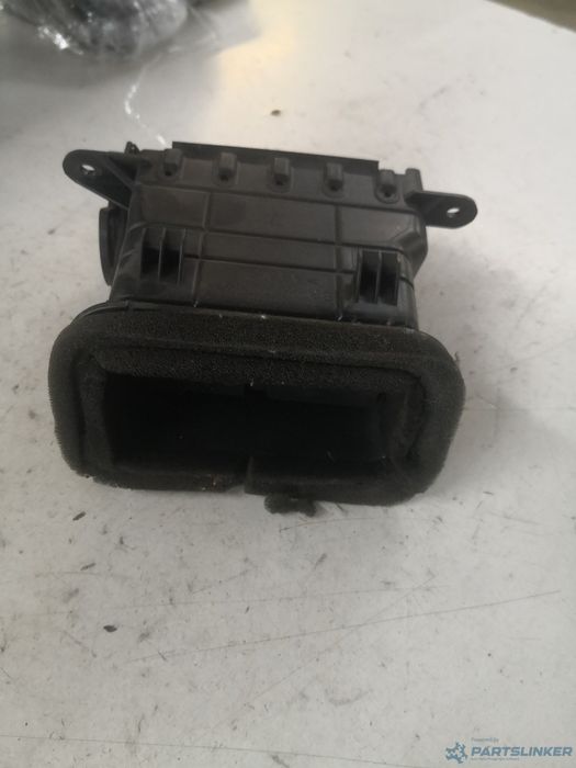 Guri ventilatie dreapta fata MAZDA 2005> OEM 64930
