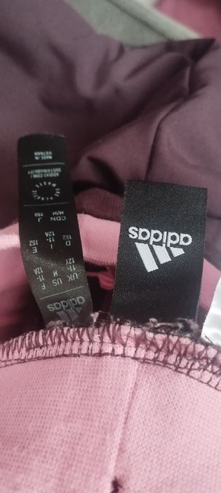 Долнище на Adidas 10 -11 г оригинално