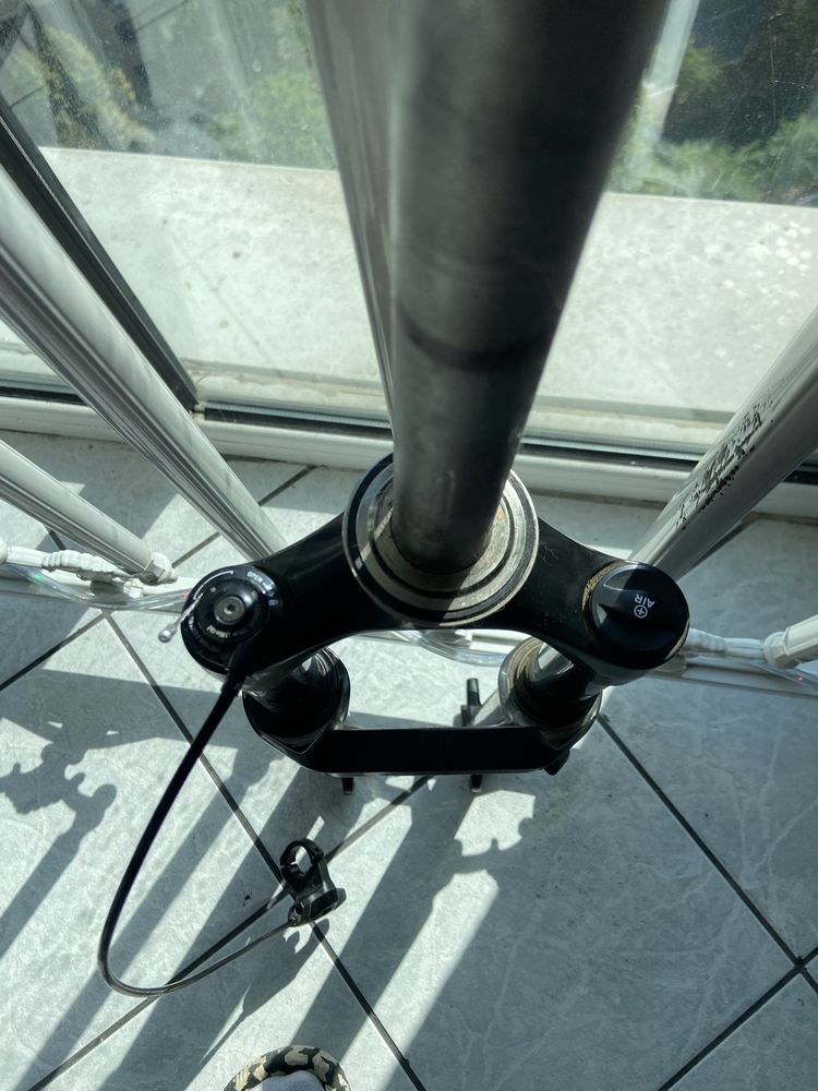 Въздушна вилка rockshox QR 100mm