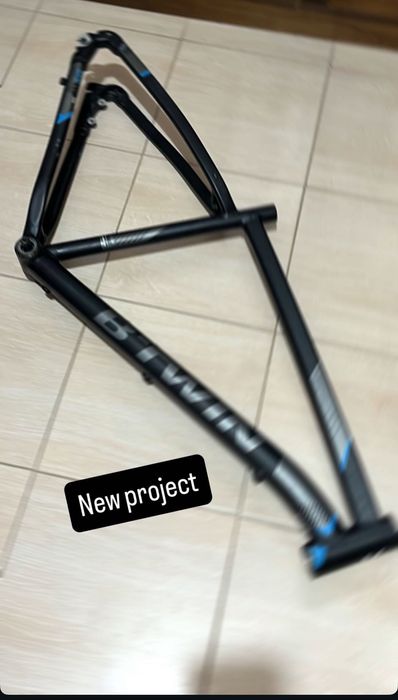 Vând cadru de rockrider