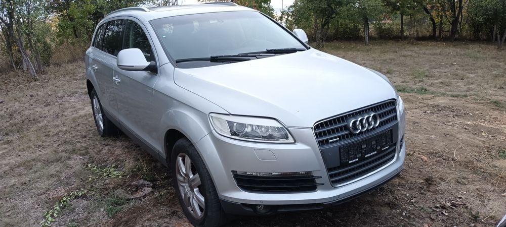 Audi Q7 3.0 TDI.  НА ЧАСТИ.