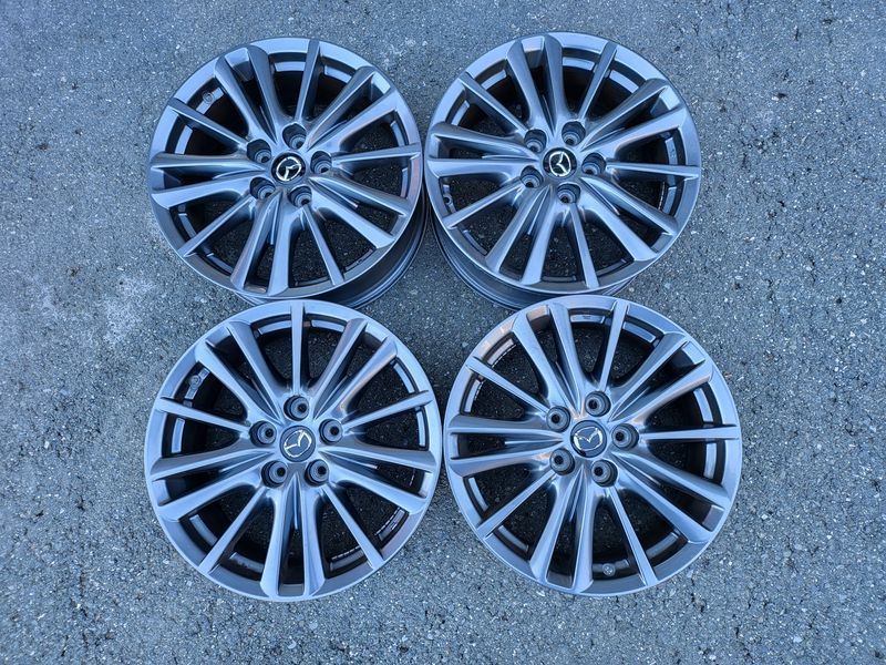17цола Mazda 5x114.3 Мазда 5х114.3 Оригинални 4бр