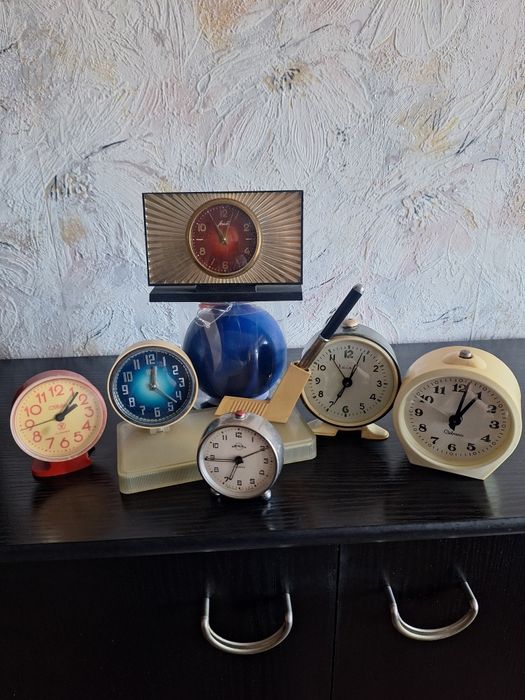 Часы будильники  СССР