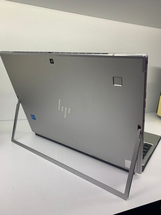 HP Elite X2 G8 Tableta