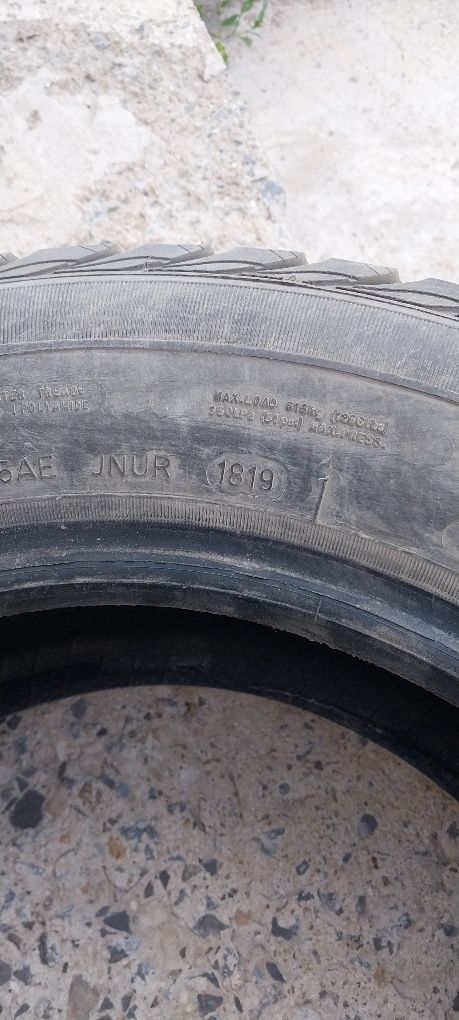 Шины шипованные продам