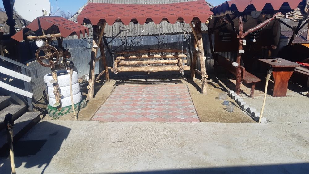 Mobilier rustic de curte