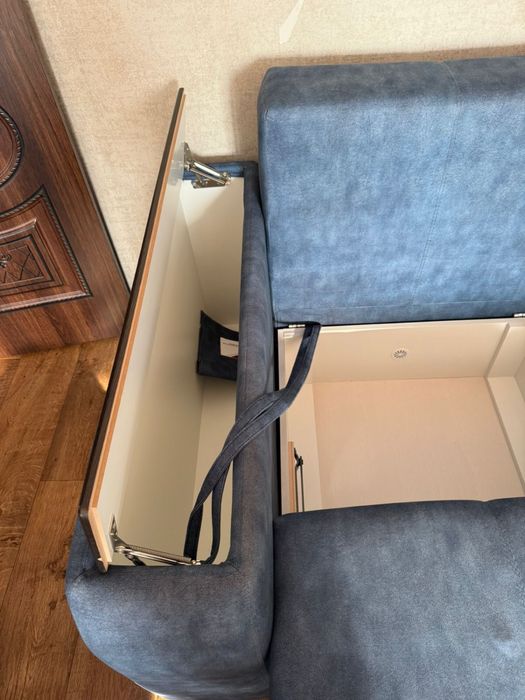 Продается Диван в отличном состоянии!