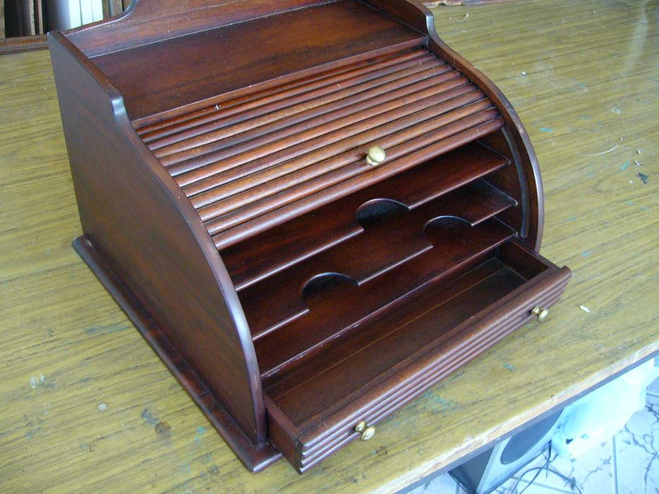 Старинни Поставки за Документи - Намалени 20%