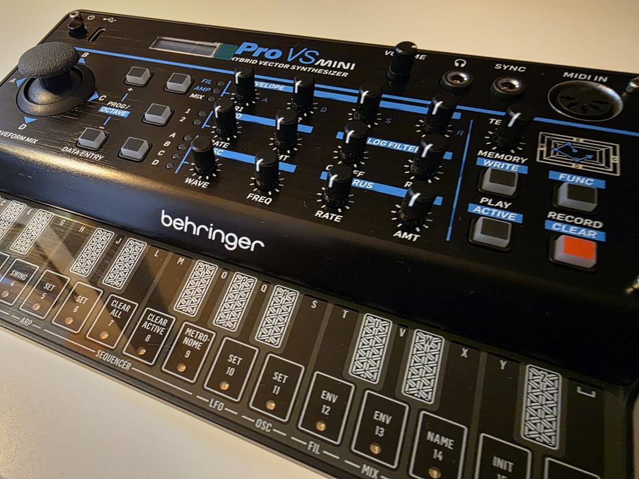 Behringer PRO Vs mini
