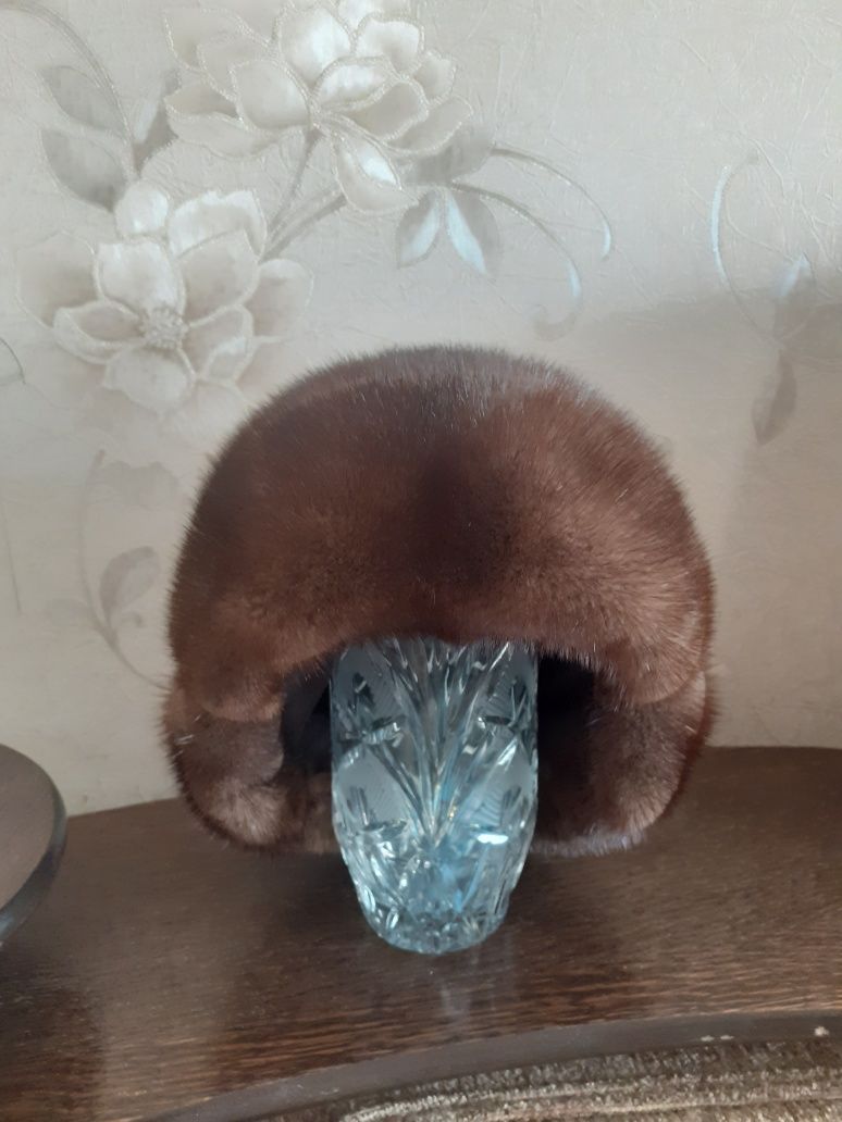 Продам норковую шапку
