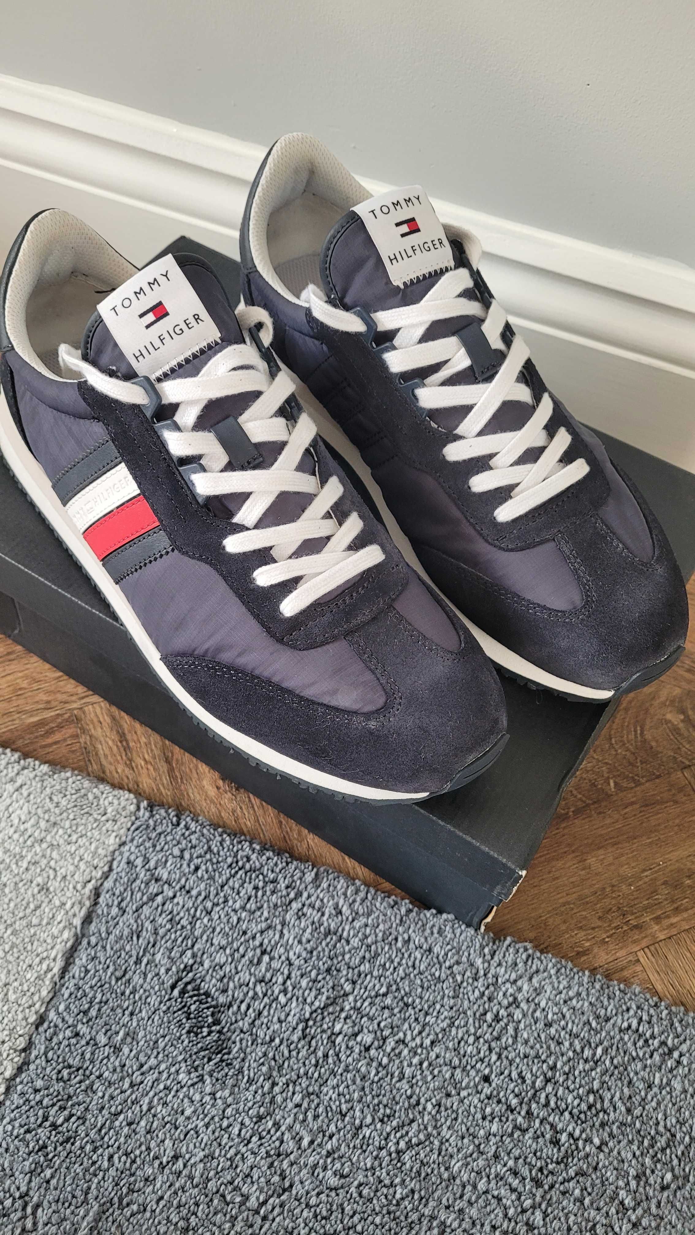 Мъжки спортни обувки Tommy Hilfiger