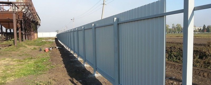 Vând garduri din tablă cutată