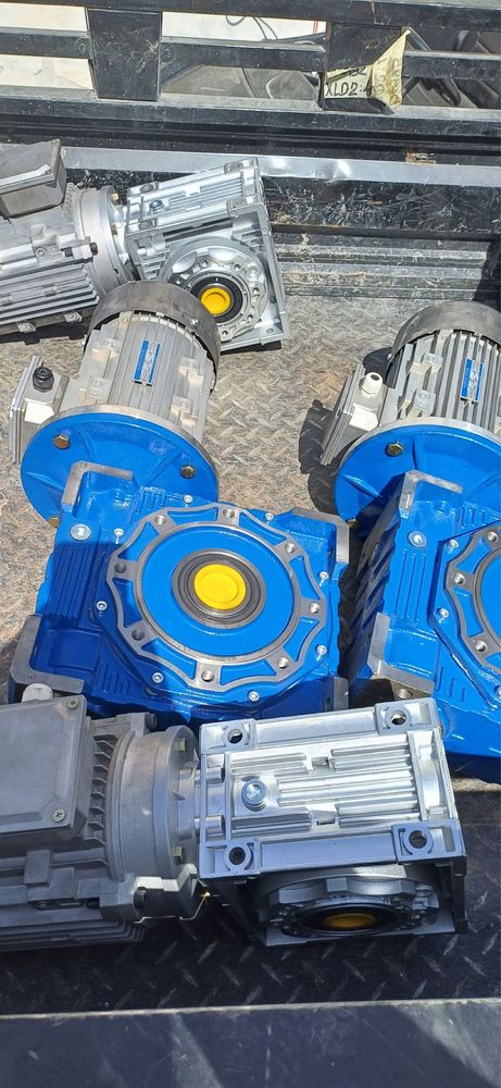 Mator elektrodvigatel va reduktorlar kotta assortimentda