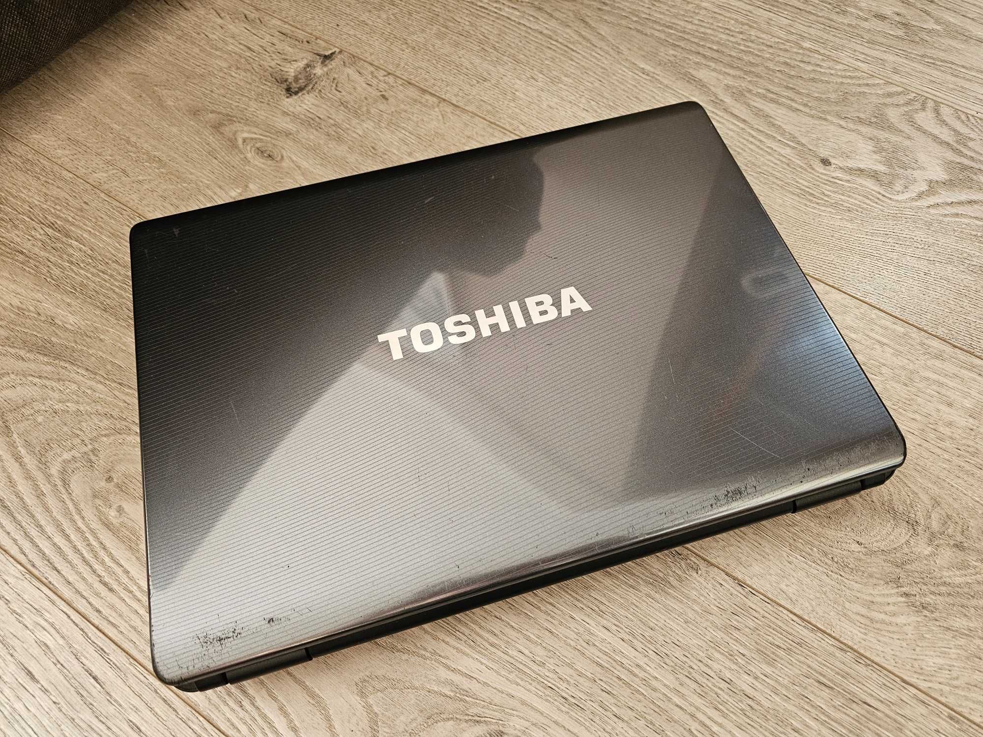 Laptop Vechi Toshiba Satellite L300-29U