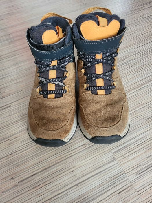 Детски боти и апрески