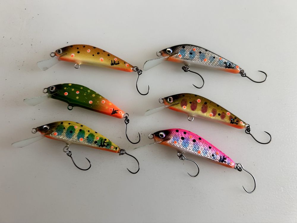 Vand 4 pachete voblere clean, pastrav - Smith, Duo, Rapala, Palm etc.