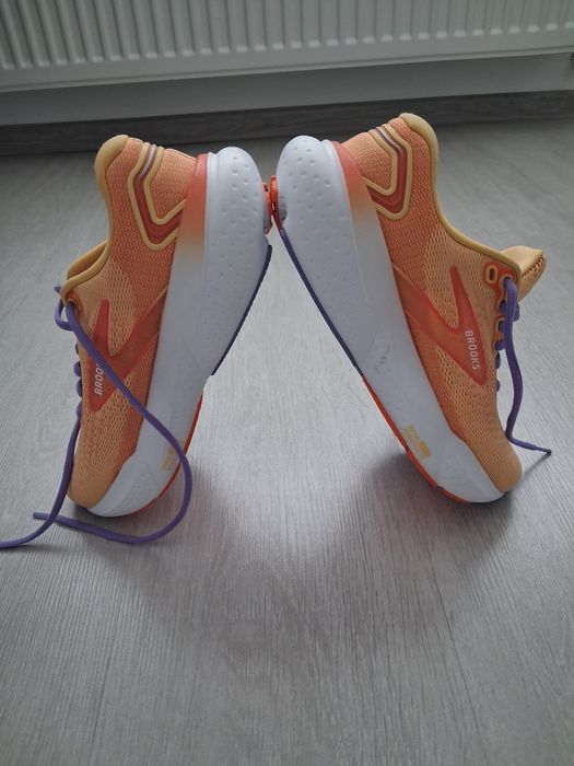 Vand Adidași Brooks 21 37,5 Dama Noi fără eticheta