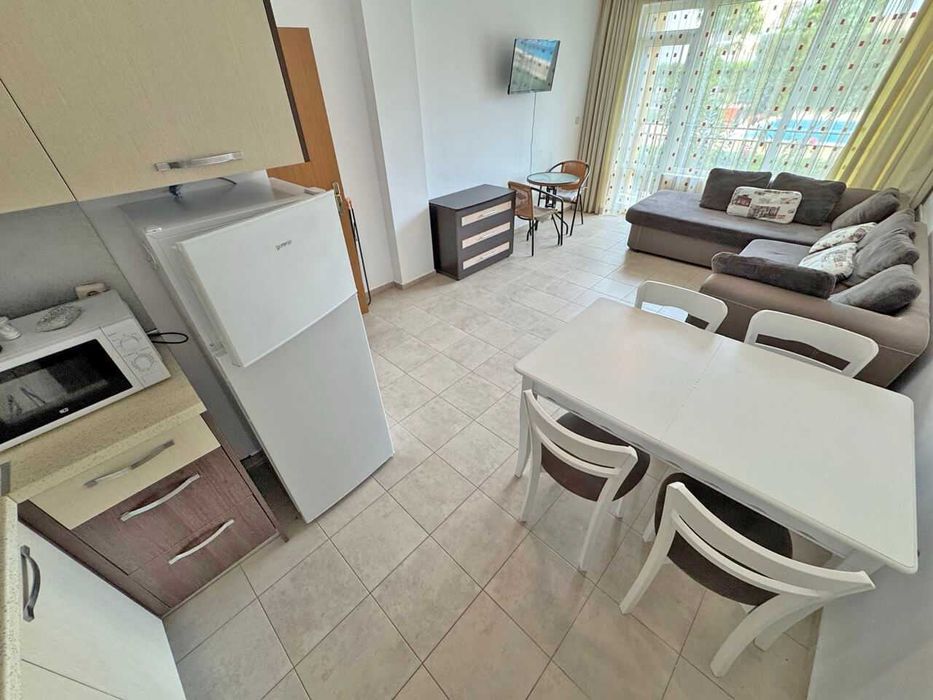 Продава се Двустаен апартамент в к.к. Слънчев бряг - 66 кв.м за 1114 €/кв.м - Снимка #2