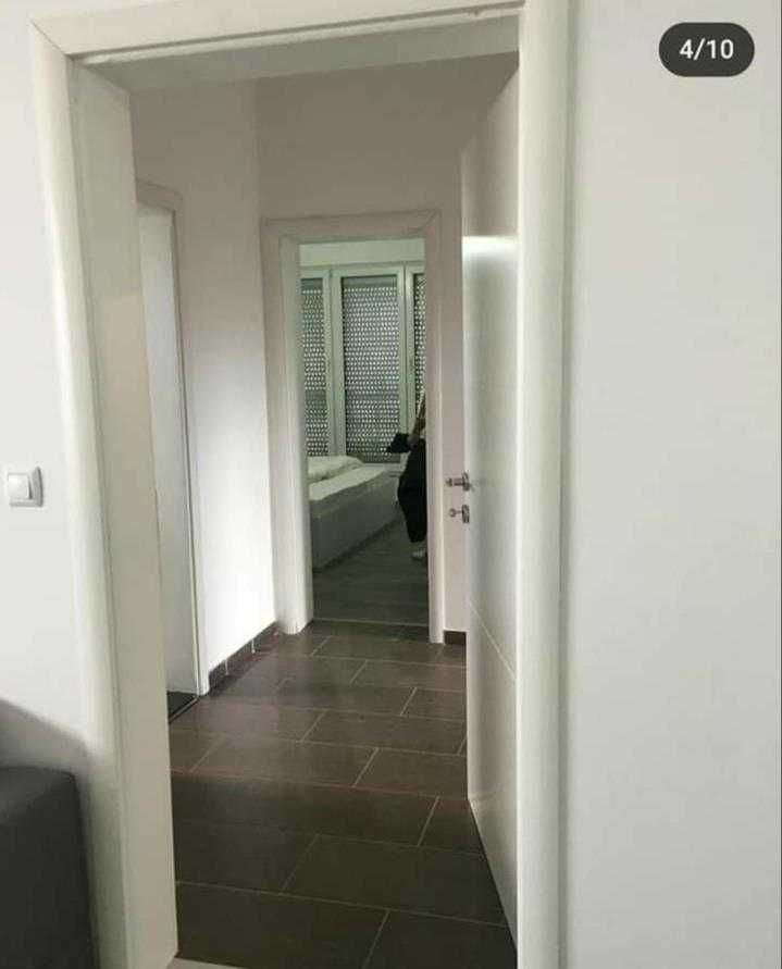 Дава се под наем Двустаен апартамент в София, Банишора - 56 кв.м за 408 € - Снимка #2