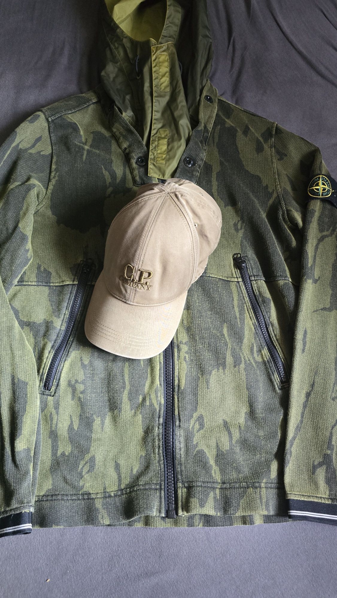 Шапка C.p company original