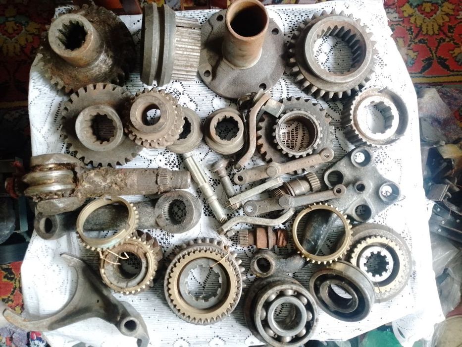 Вoлгa 24 УАЗ KARÒPKA shestrnasi sotiladi