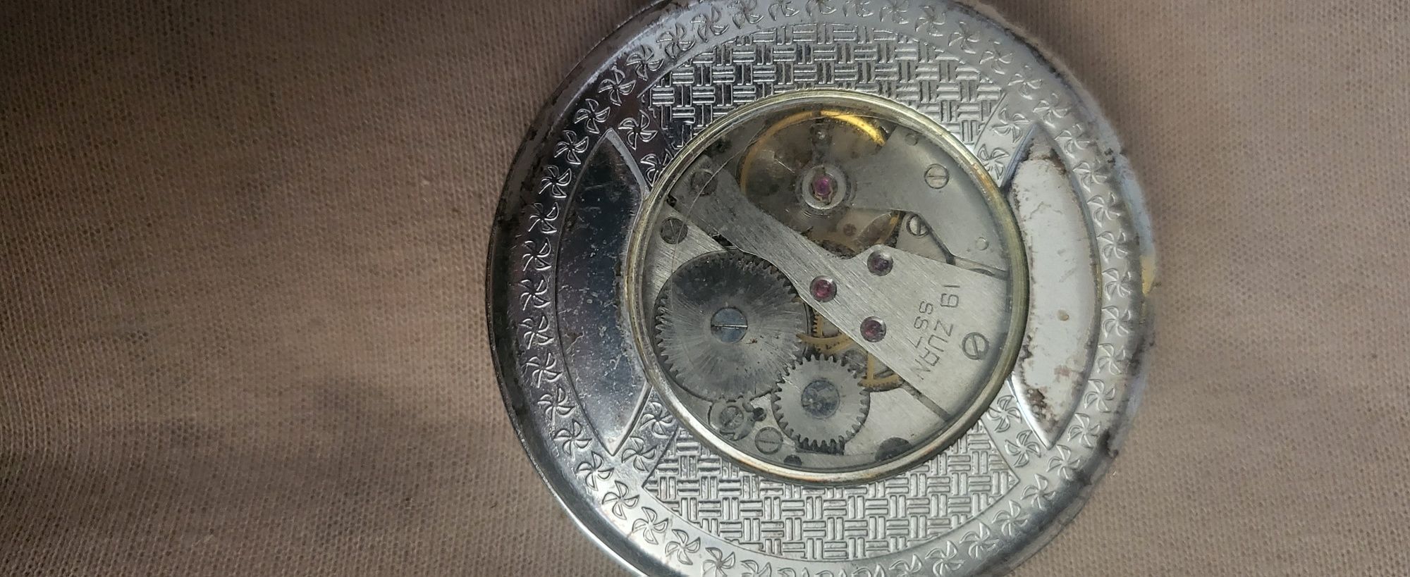 Джобен Старинен часовник ZUAN