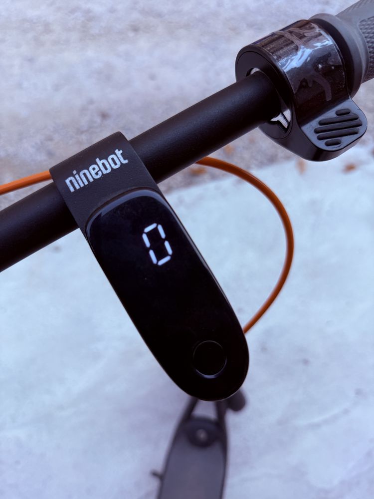 Електрическа тротинетка Ninebot Segway