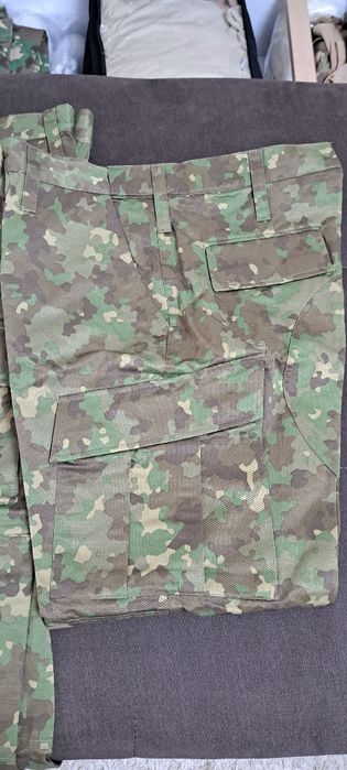 Pantaloni militari Kombat mărimea 48, NOI