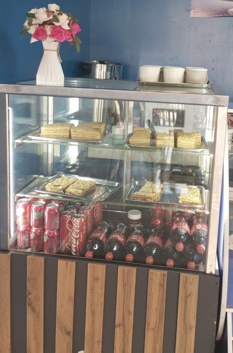 Холодильная витрина