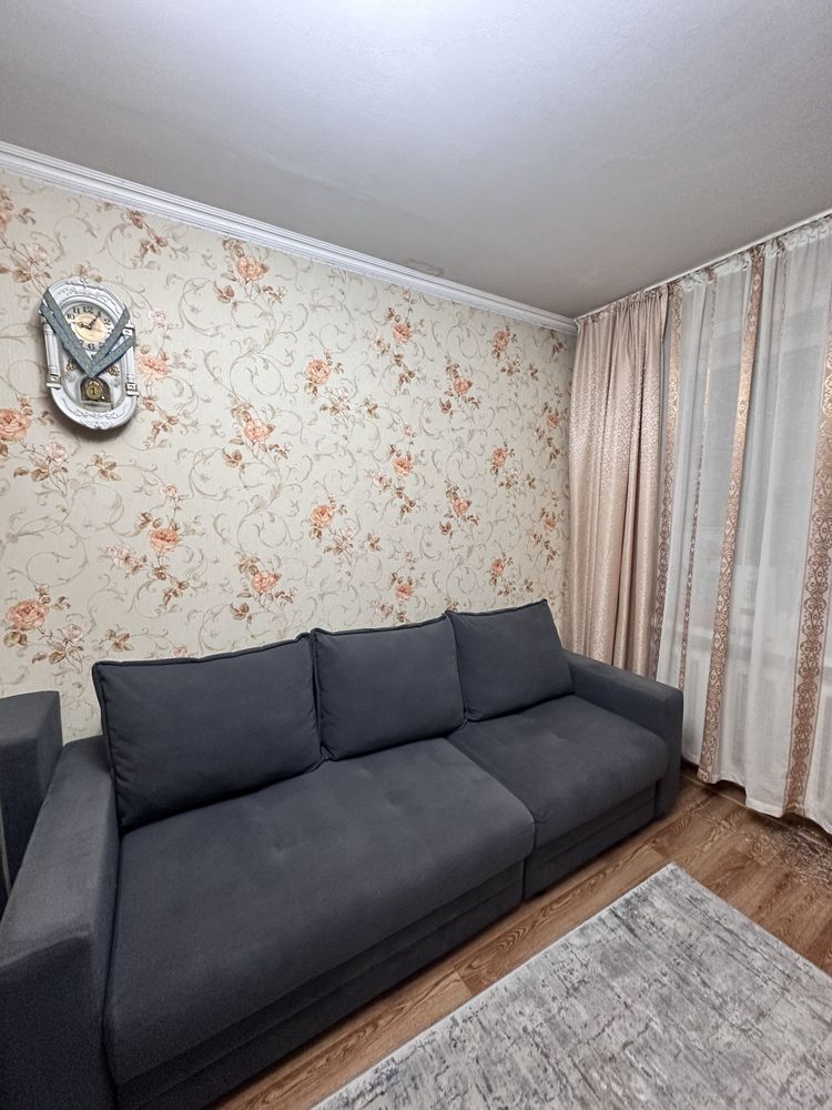 Продам диван, состояние нового