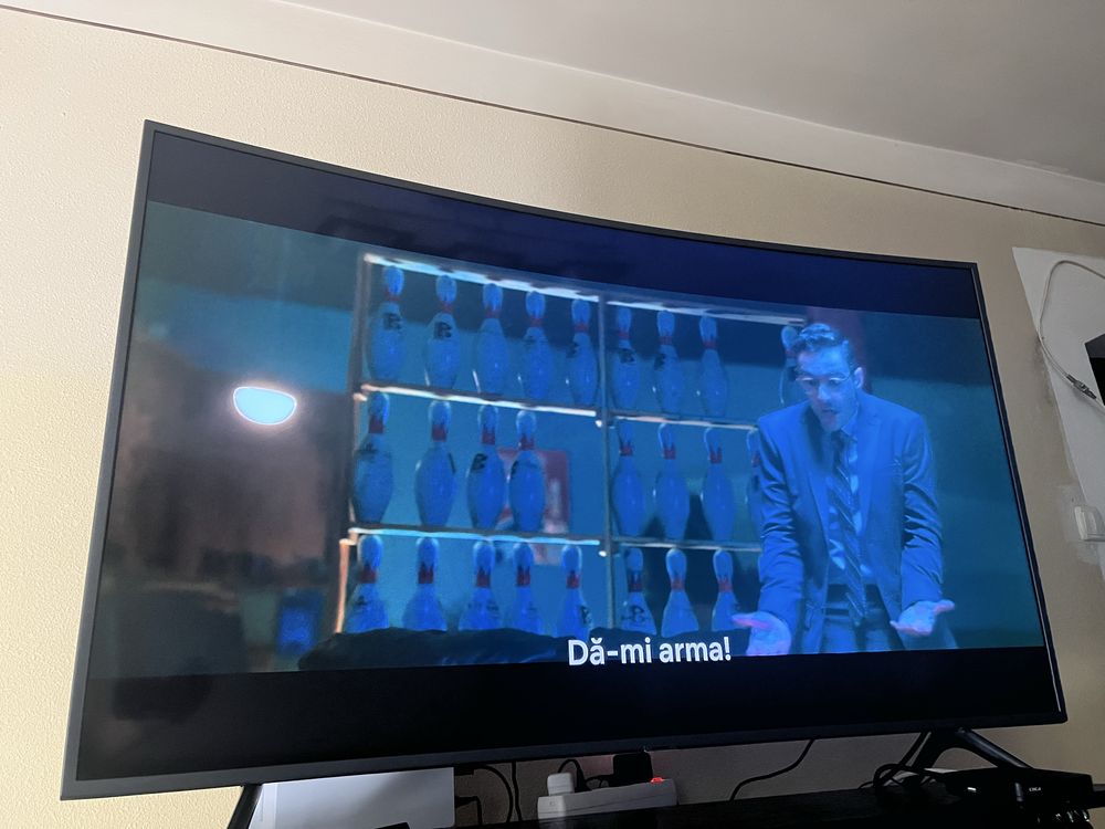 Samsung Smart TV curbat 4k UHD