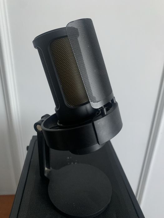 Микрафон fifine a8