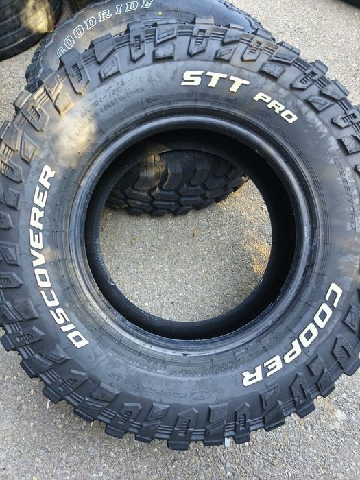 285/70/17" 4бр Cooper discoverer stt pro,dot0423