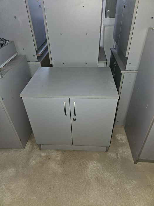 Тумба офисная в хорошем состоянии