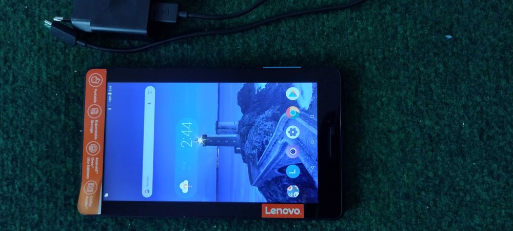 Tableta LENOVO  - TAB E7 - TB 7104 F