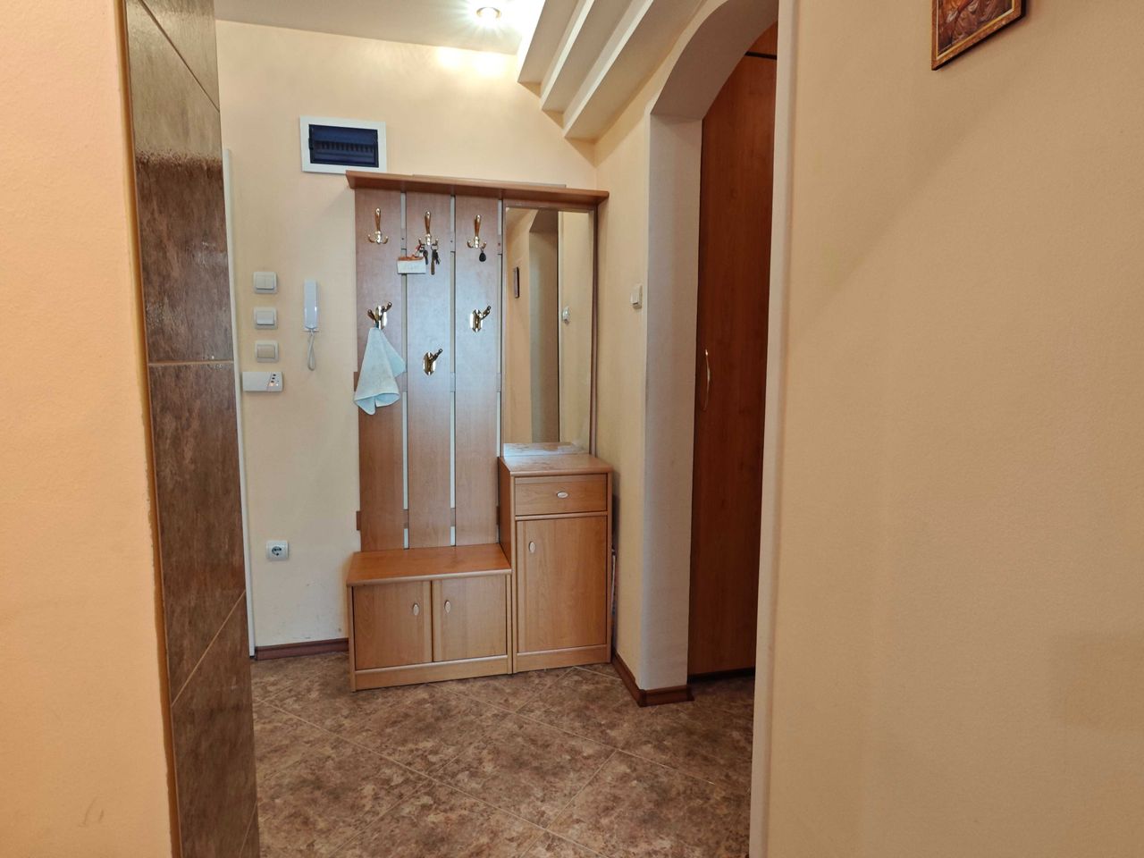 Продава се Тристаен апартамент в Плевен, Широк център - 102 кв.м за 1334 €/кв.м - Снимка #12