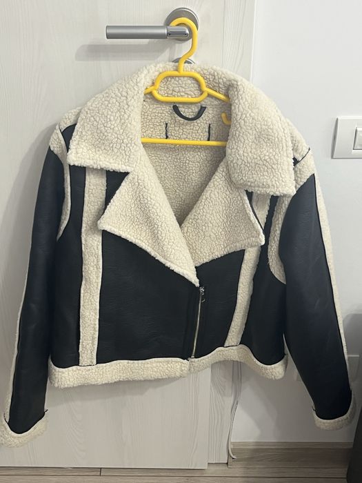 Geaca cu imitatiele de piele imblanita ideal 170cm si 65/75 kg