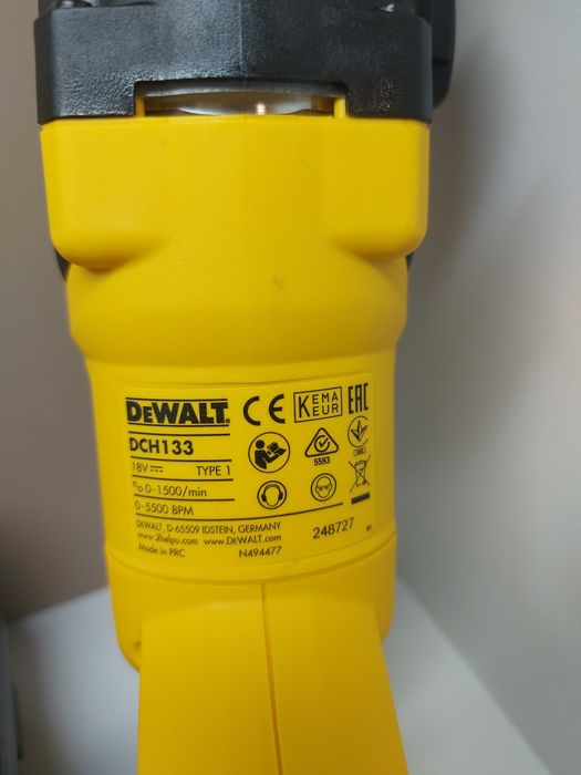 ПРОМОЦИЯ.Нов безчетков перфоратор Dewalt DCH133NT