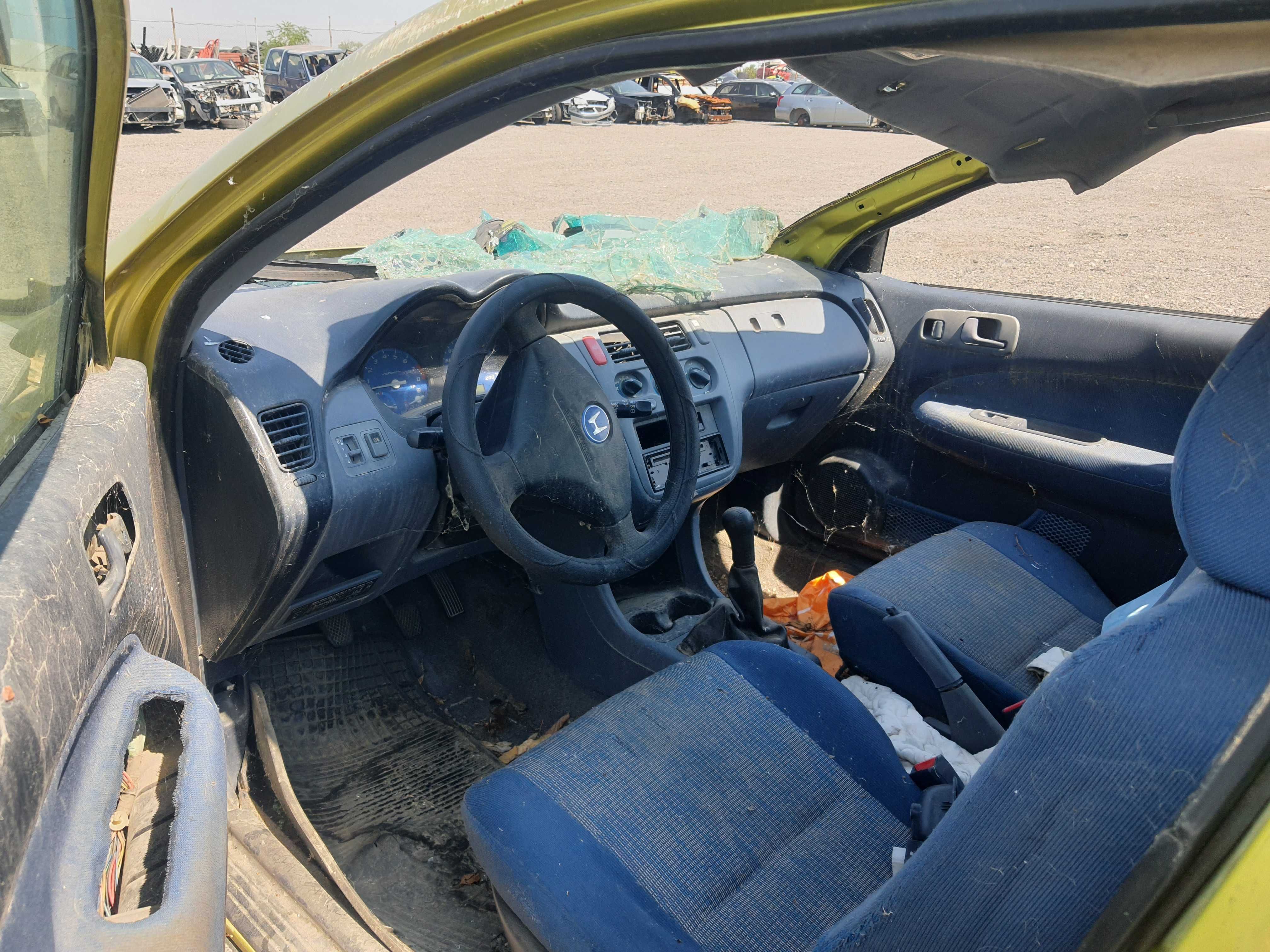 На части! Honda HR-V 1.6i