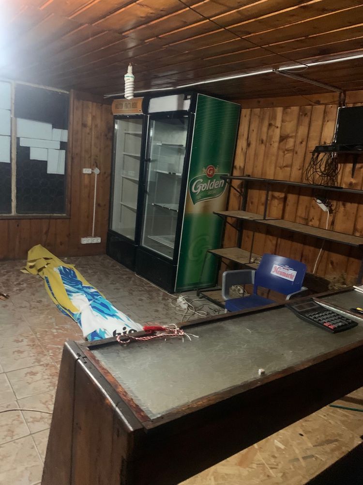 Magazin cu teren in stanesti