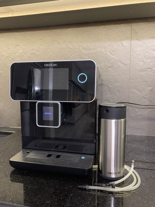 Кафеавтомат Cecotec 8000