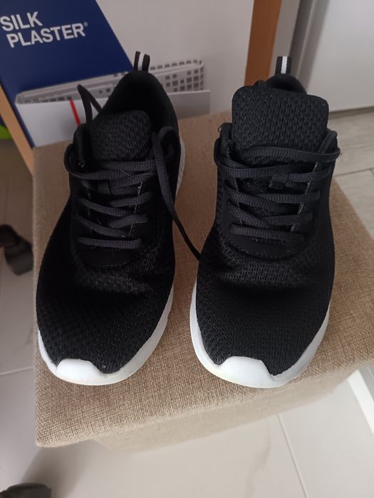 Дамски маратонки Vty черни