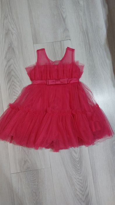 Шикарное платье для девочки от бренда Shein